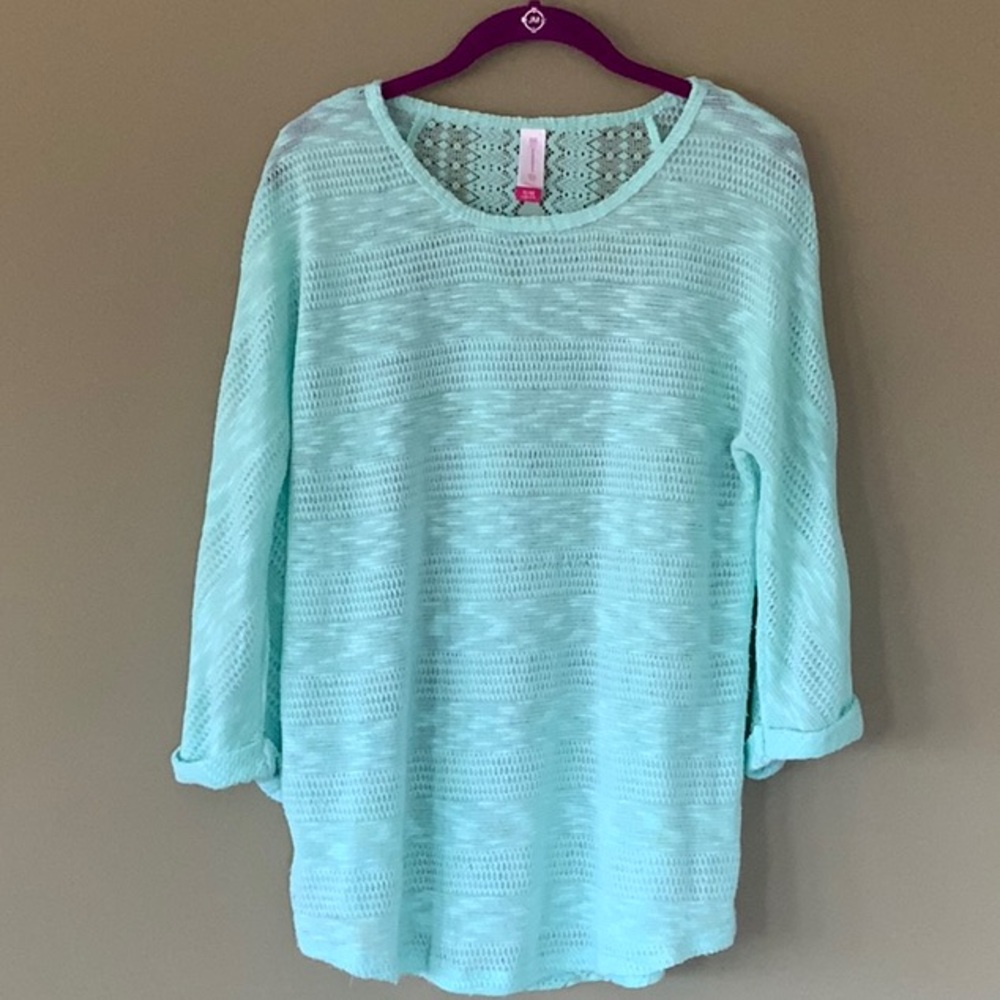 Sheer mint green sweater with 3/4 length sleeves